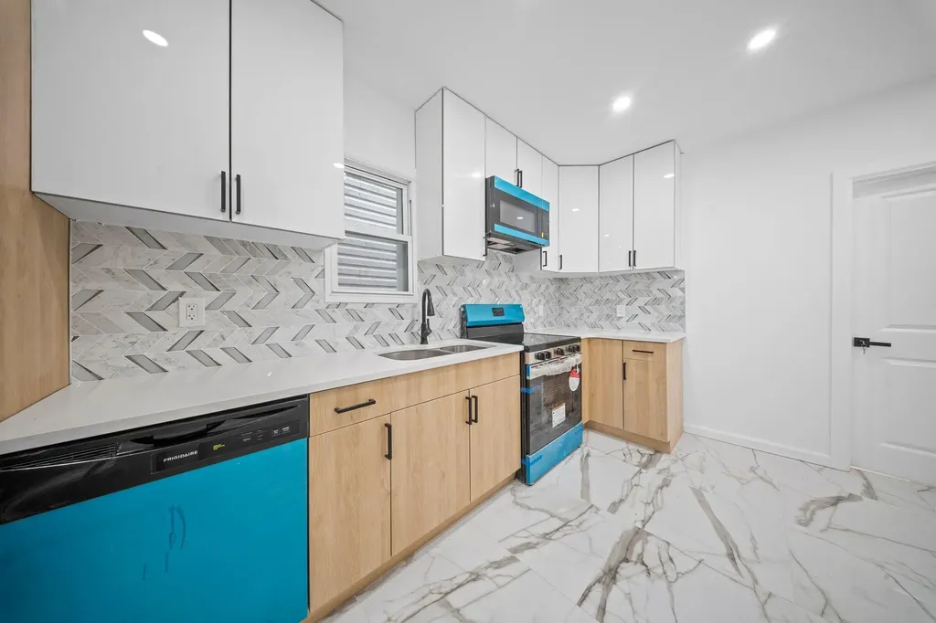 3763 Barnes Avenue Bronx NY 10467