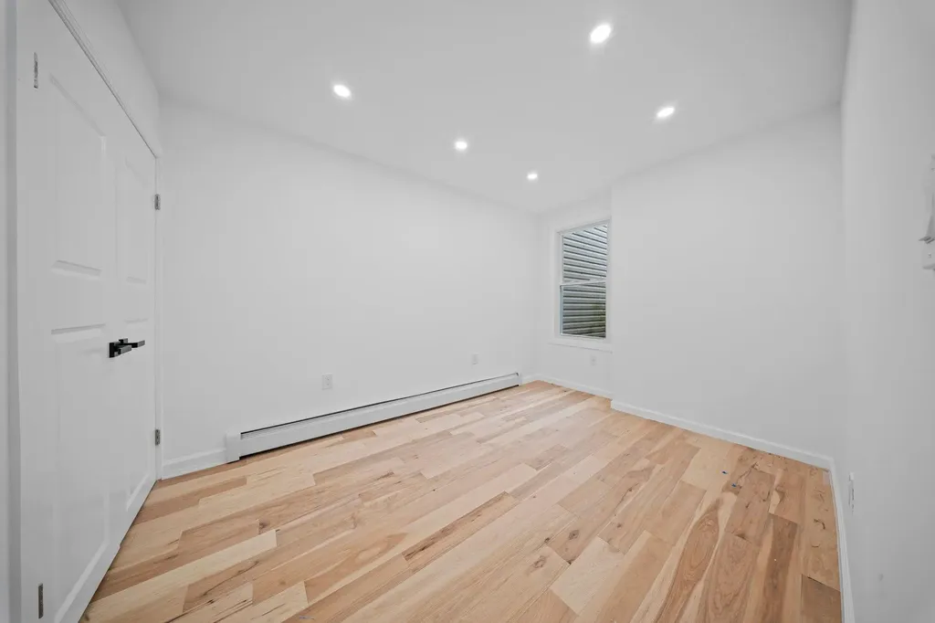 3763 Barnes Avenue Bronx NY 10467