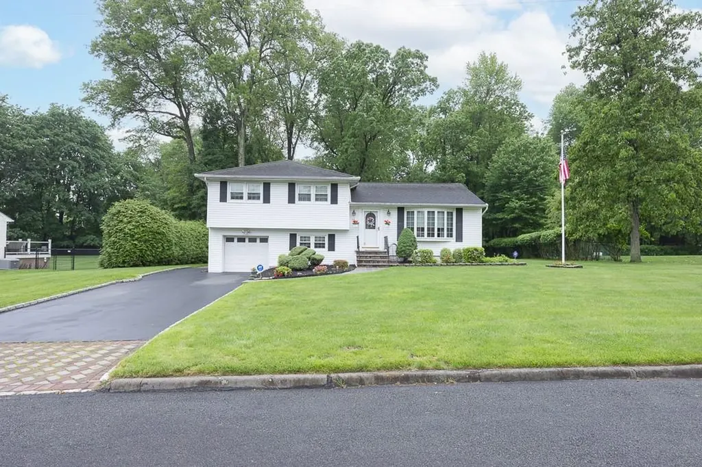 28 Champ Avenue Pearl River NY 10965
