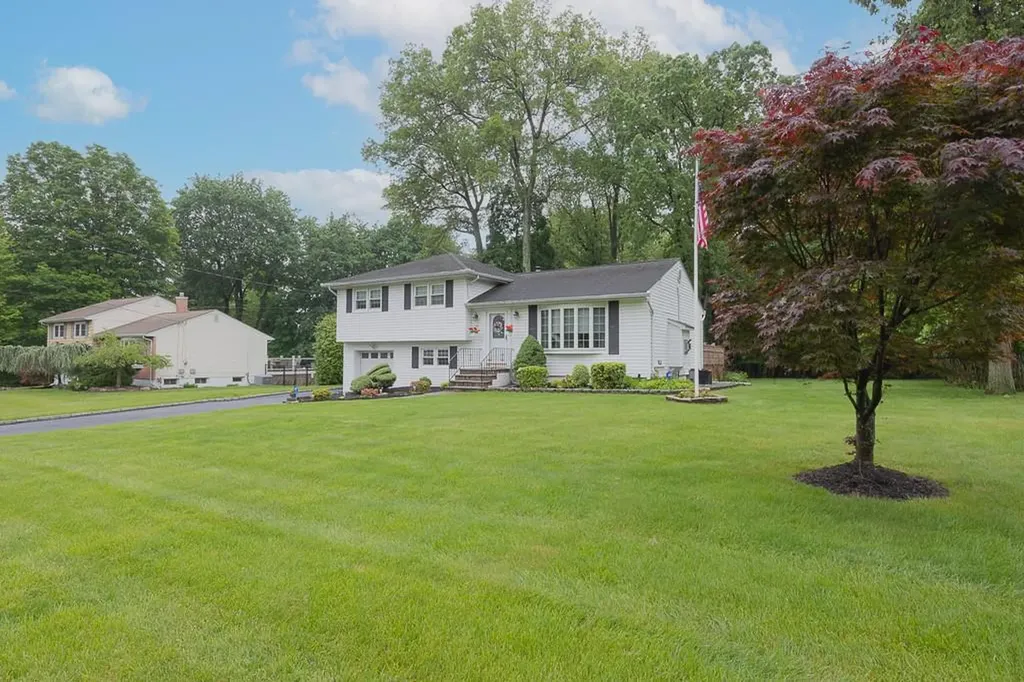 28 Champ Avenue Pearl River NY 10965