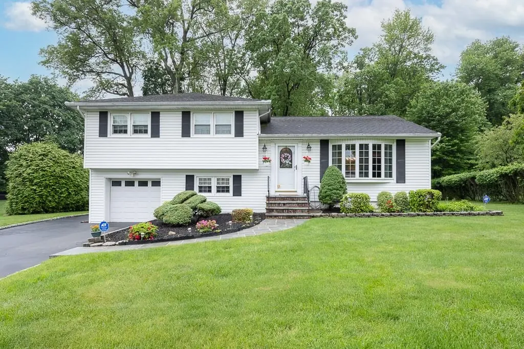 28 Champ Avenue Pearl River NY 10965