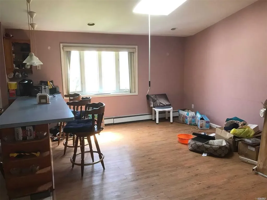 18 Hickory Lane Levittown NY 11756