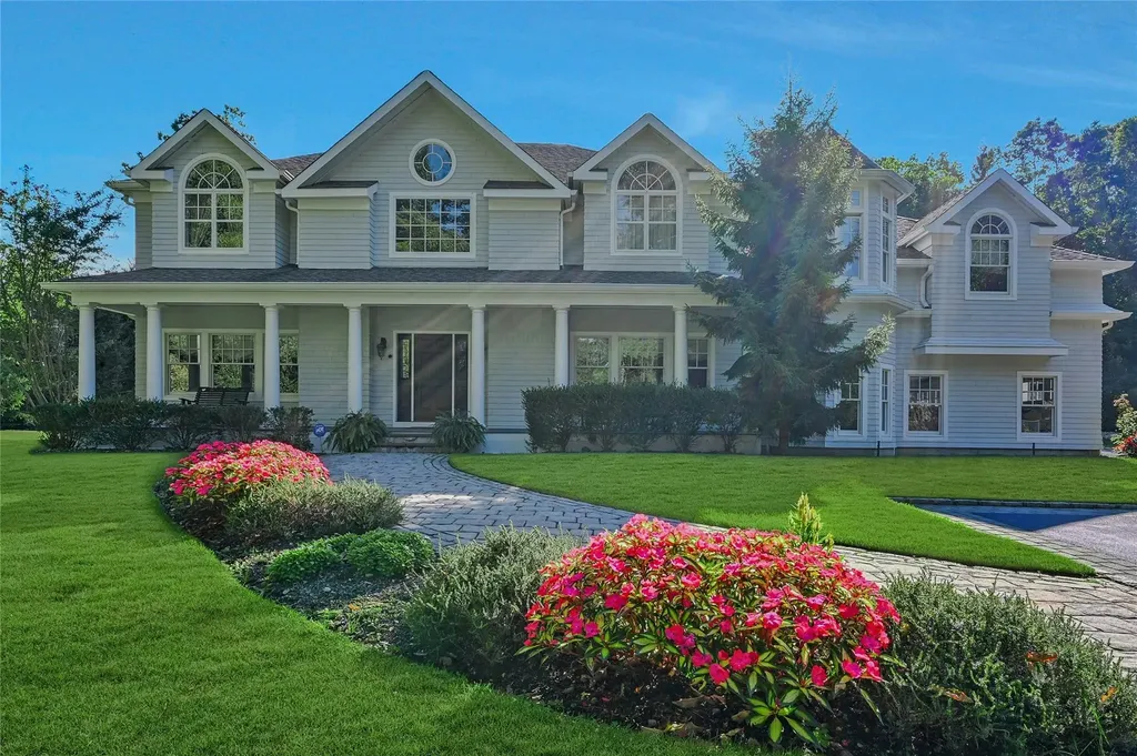 4 Wilton Road Cold Spring Harbor NY 11724