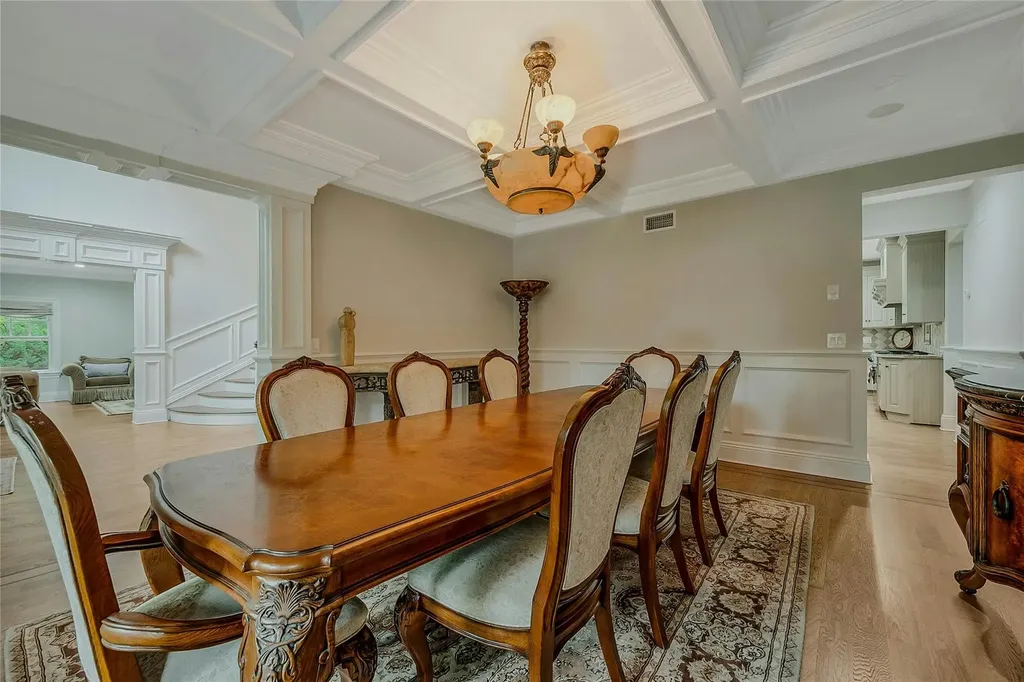 4 Wilton Road Cold Spring Harbor NY 11724