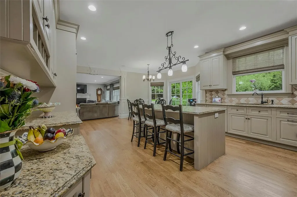 4 Wilton Road Cold Spring Harbor NY 11724