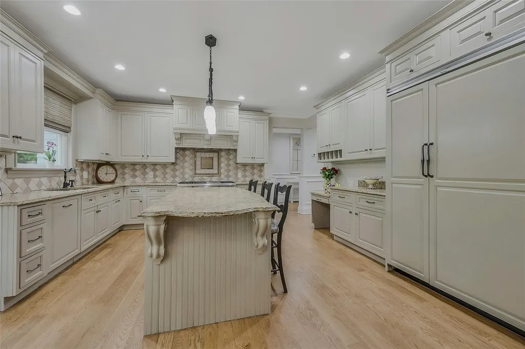 4 Wilton Road Cold Spring Harbor NY 11724