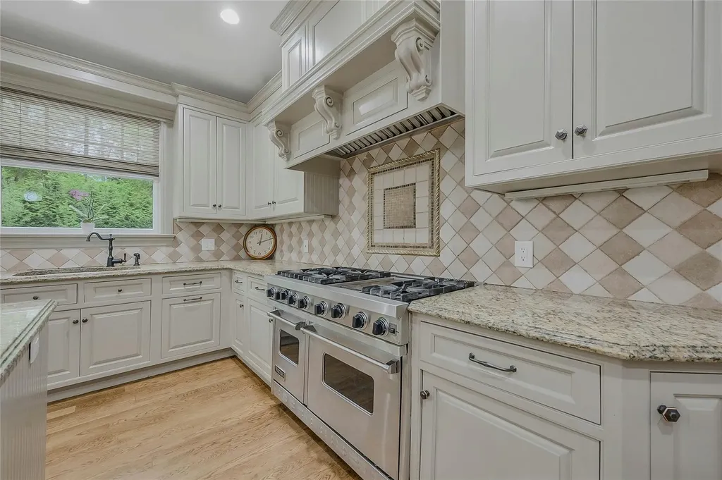 4 Wilton Road Cold Spring Harbor NY 11724