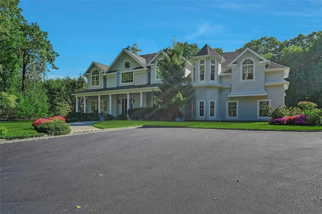 4 Wilton Road Cold Spring Harbor NY 11724