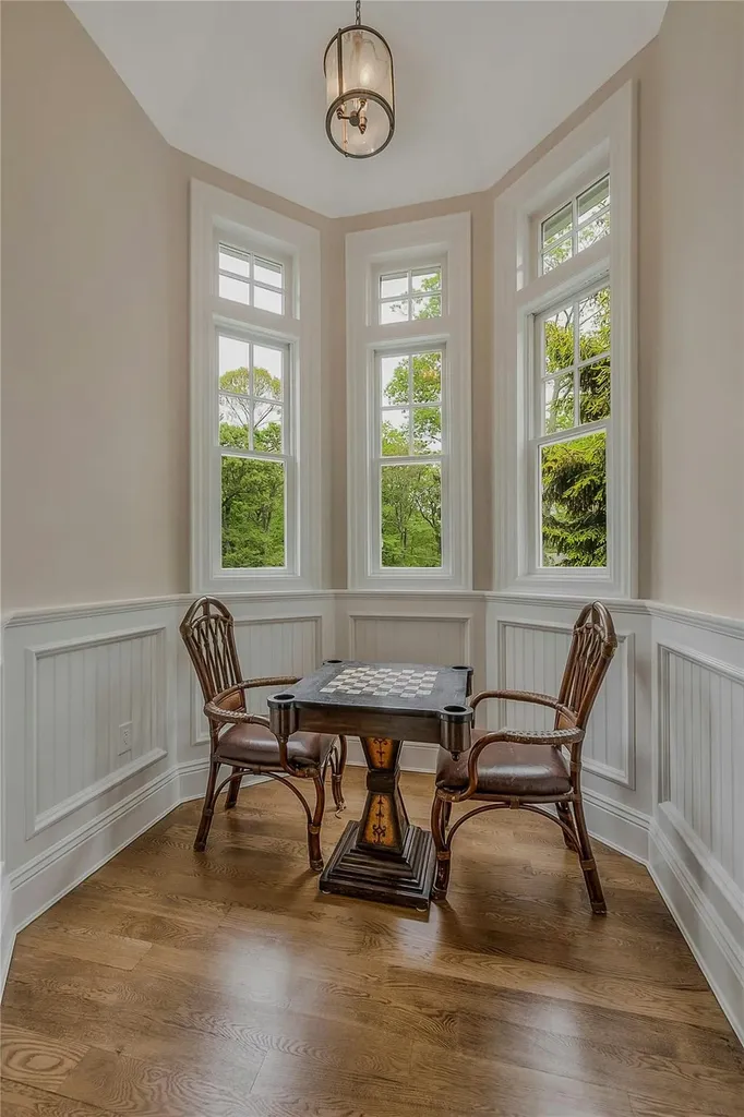 4 Wilton Road Cold Spring Harbor NY 11724