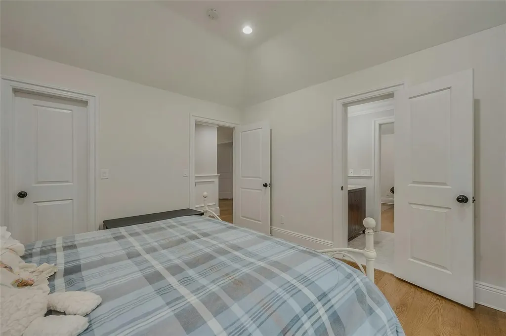 4 Wilton Road Cold Spring Harbor NY 11724