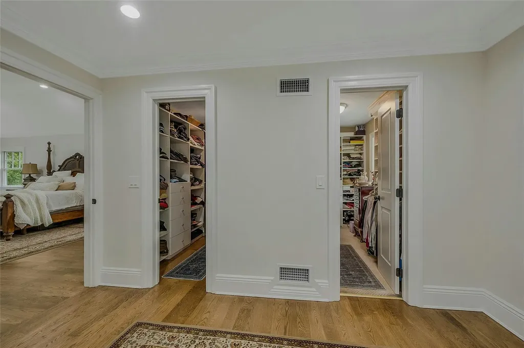 4 Wilton Road Cold Spring Harbor NY 11724