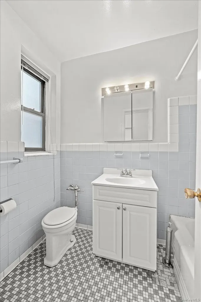 3601 Johnson Avenue Bronx NY 10463