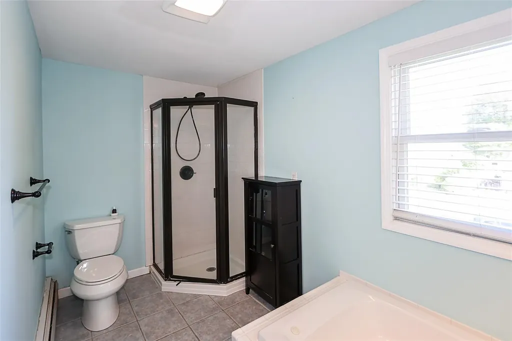 24 Mead Lane Westbury NY 11590