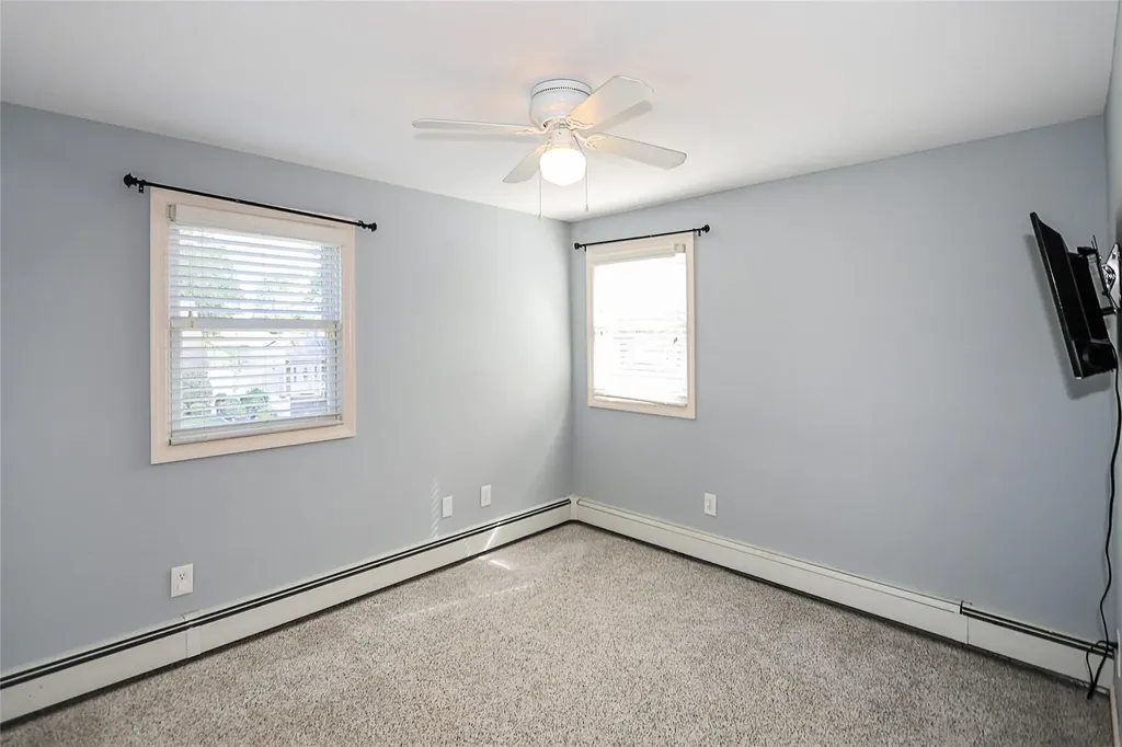 24 Mead Lane Westbury NY 11590