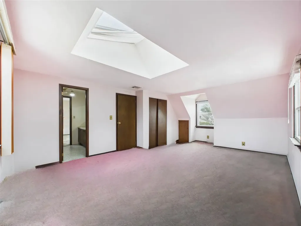 2 Gables Drive Hicksville NY 11801