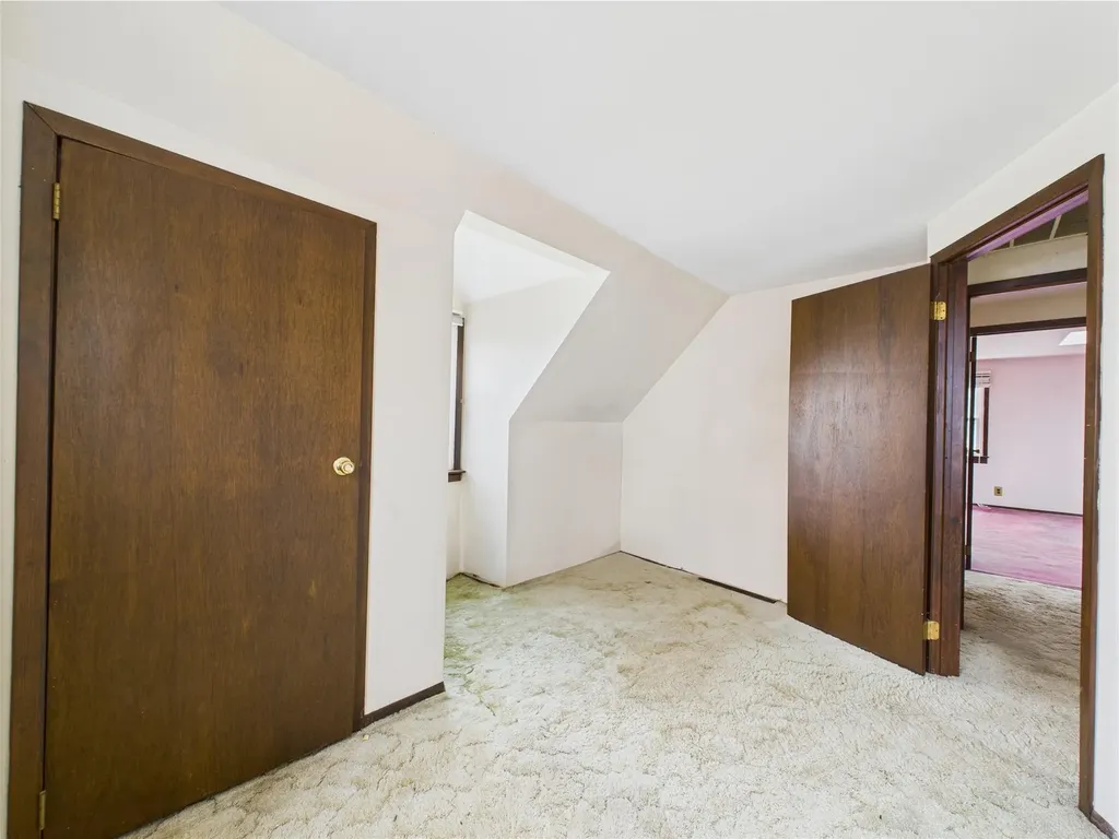 2 Gables Drive Hicksville NY 11801