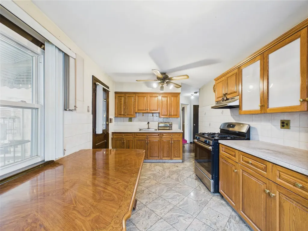2 Gables Drive Hicksville NY 11801