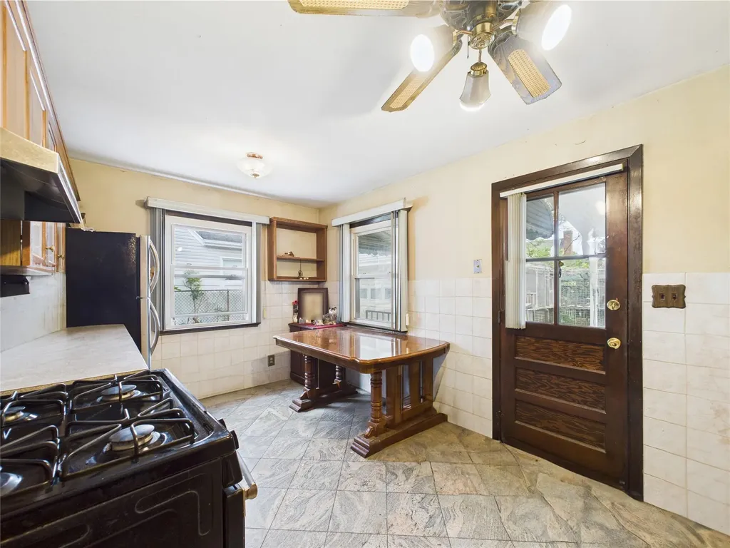 2 Gables Drive Hicksville NY 11801