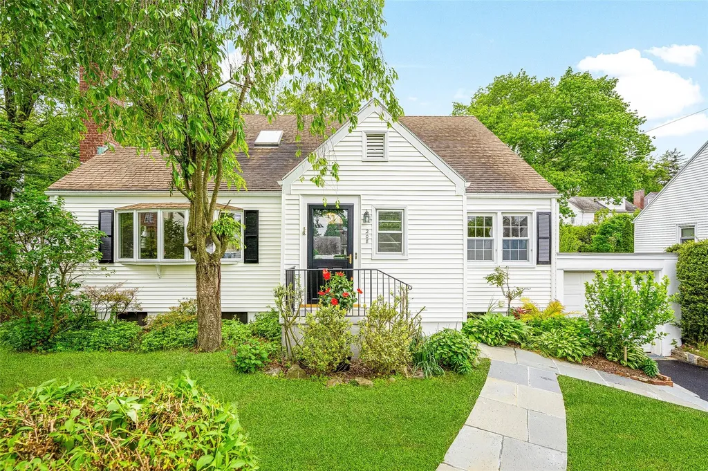 208 Wagner Avenue Mamaroneck NY 10543