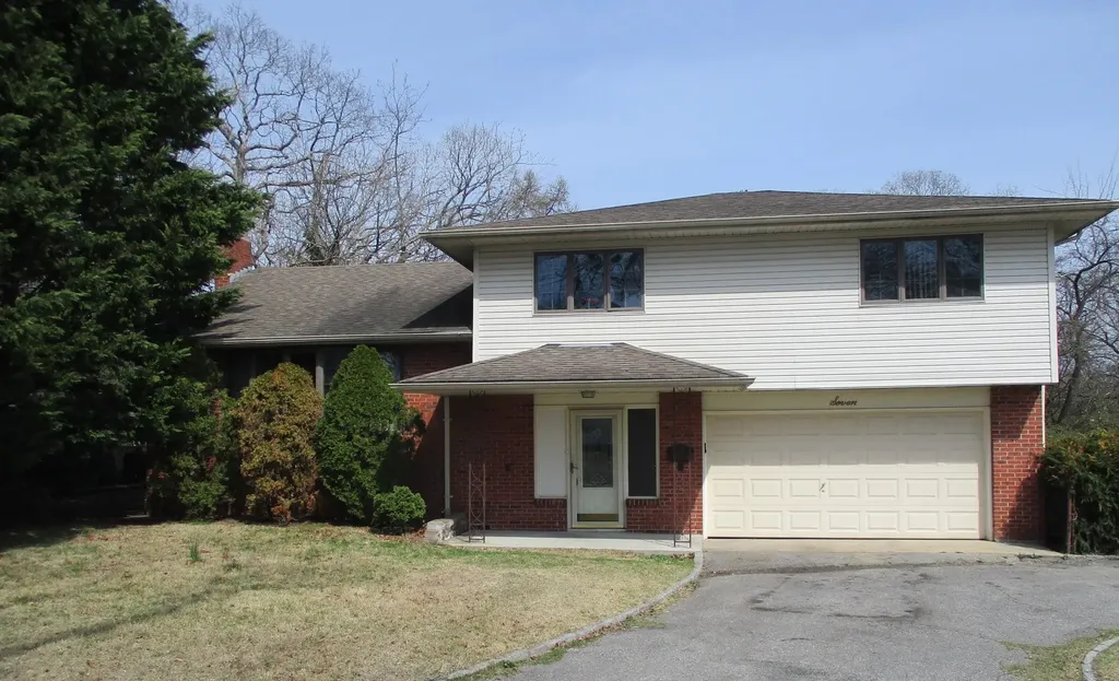 7 Gillette Avenue Patchogue NY 11772