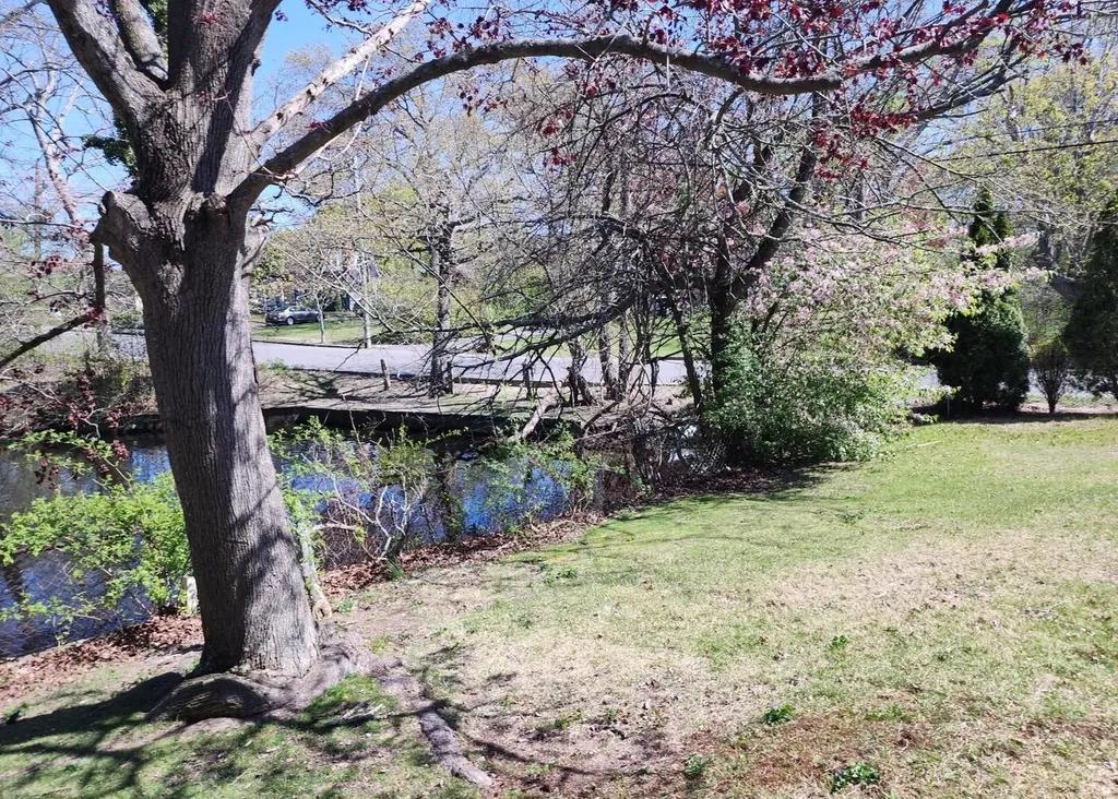 7 Gillette Avenue Patchogue NY 11772