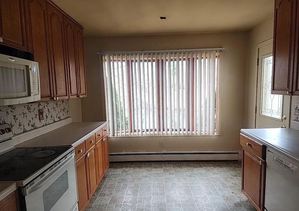 7 Gillette Avenue Patchogue NY 11772