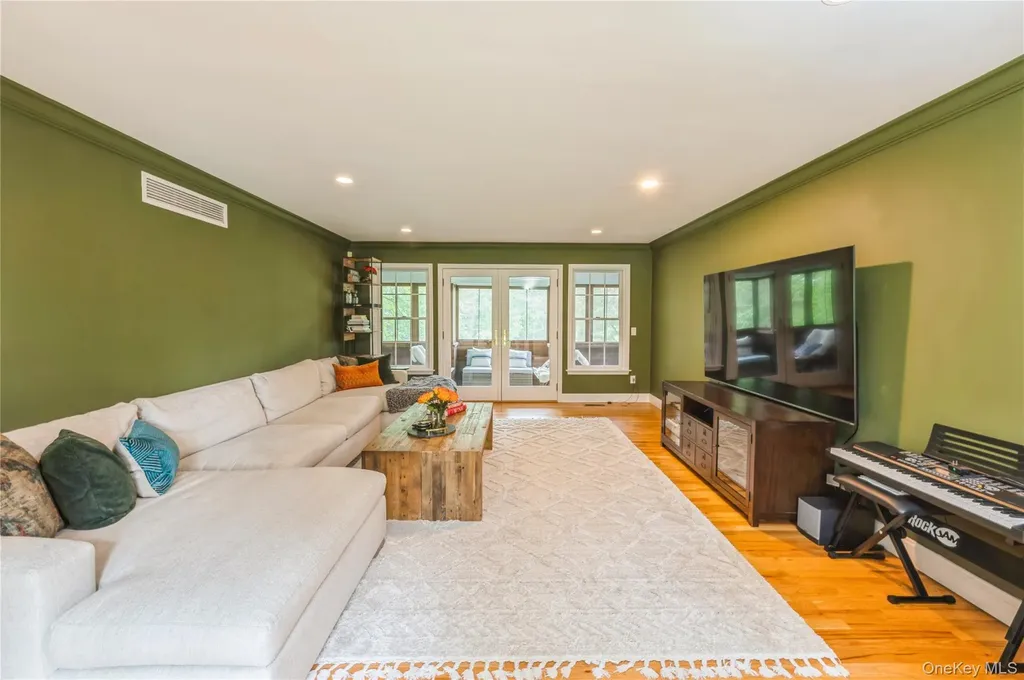 125 Hawkes Avenue Ossining NY 10562