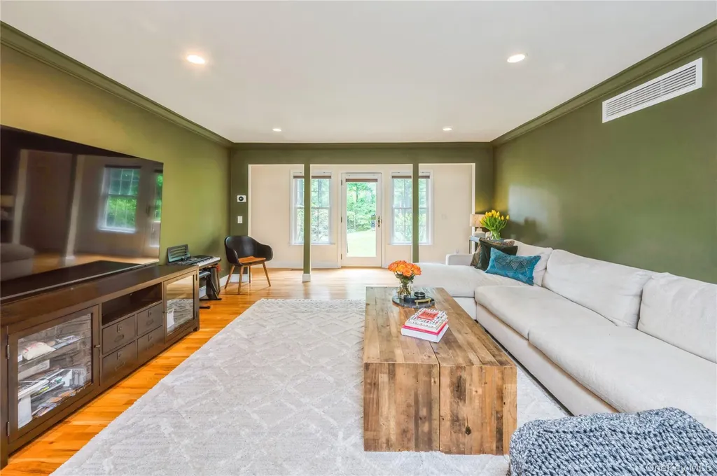 125 Hawkes Avenue Ossining NY 10562