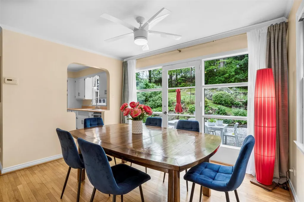 11 Devon Road Larchmont NY 10538