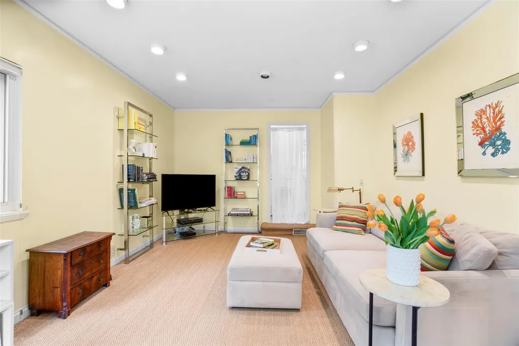 11 Devon Road Larchmont NY 10538