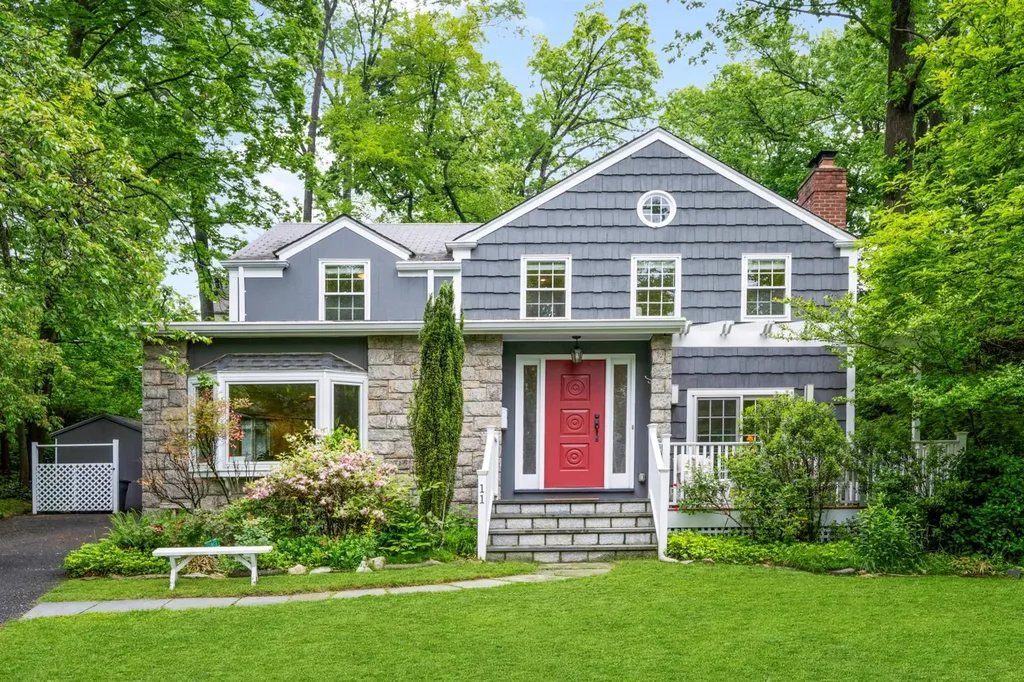 11 Devon Road Larchmont NY 10538