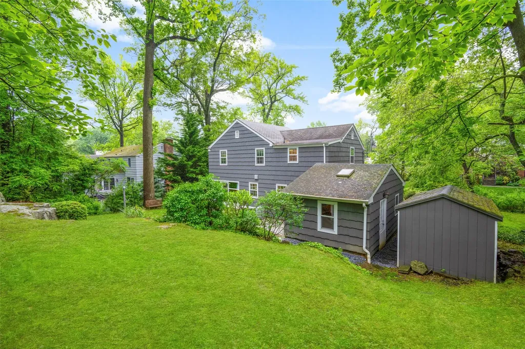 11 Devon Road Larchmont NY 10538