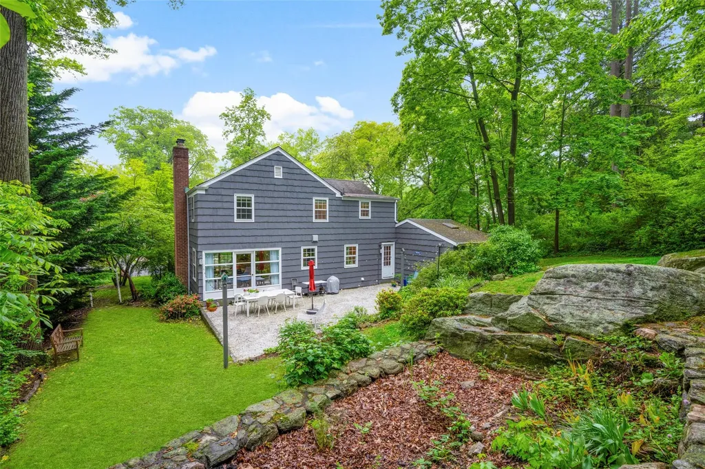 11 Devon Road Larchmont NY 10538