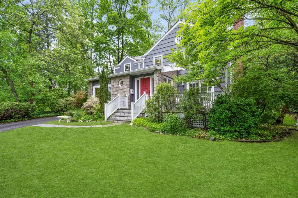 11 Devon Road Larchmont NY 10538