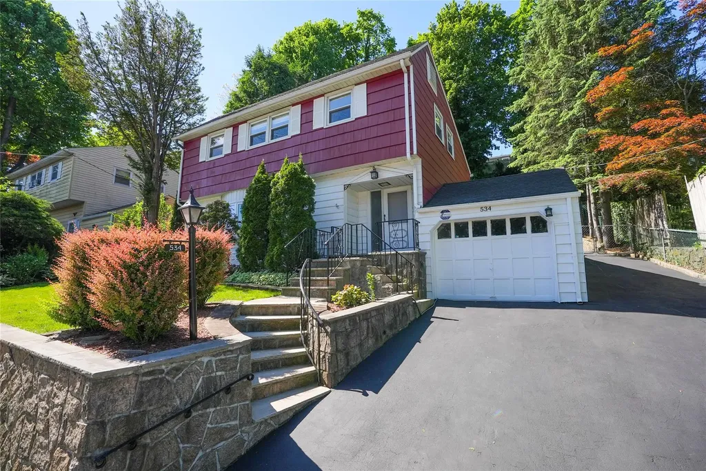 534 Ashford Avenue Ardsley NY 10502
