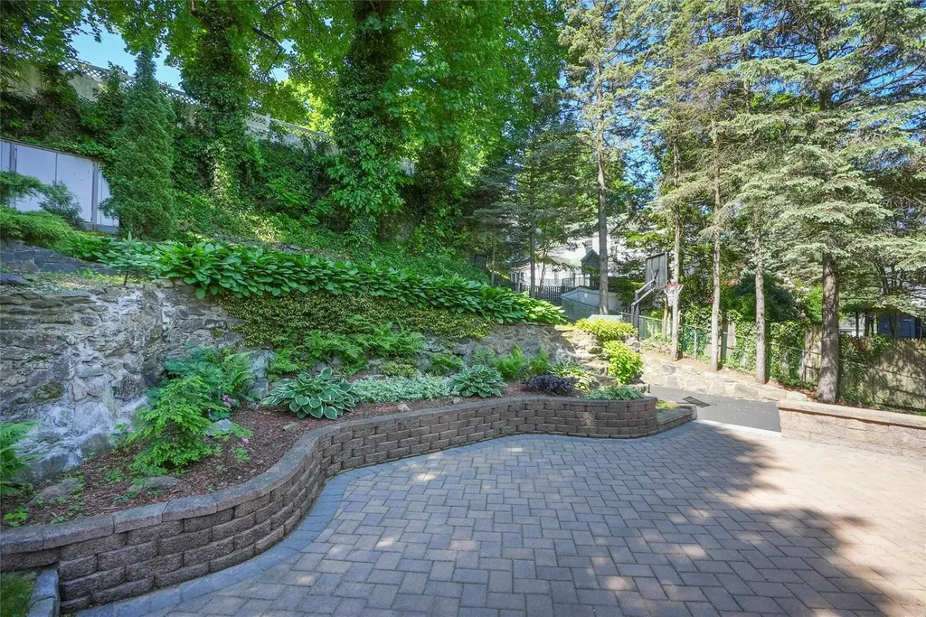 534 Ashford Avenue Ardsley NY 10502