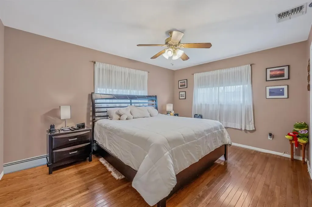 24 Thomas Street Coram NY 11727