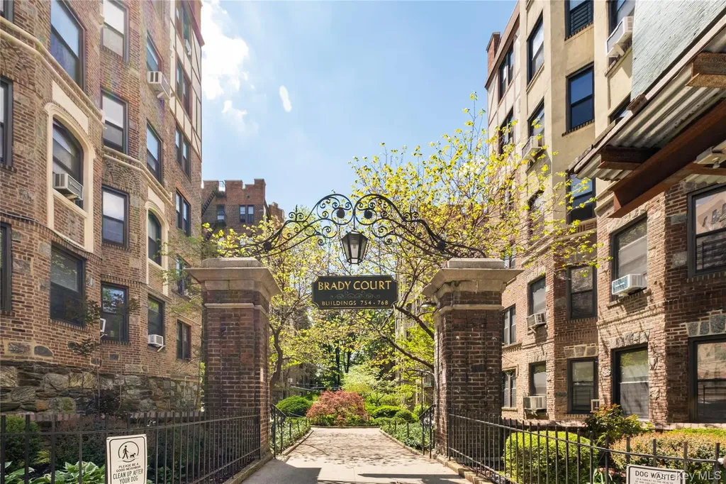 760 Brady Avenue Bronx NY 10462