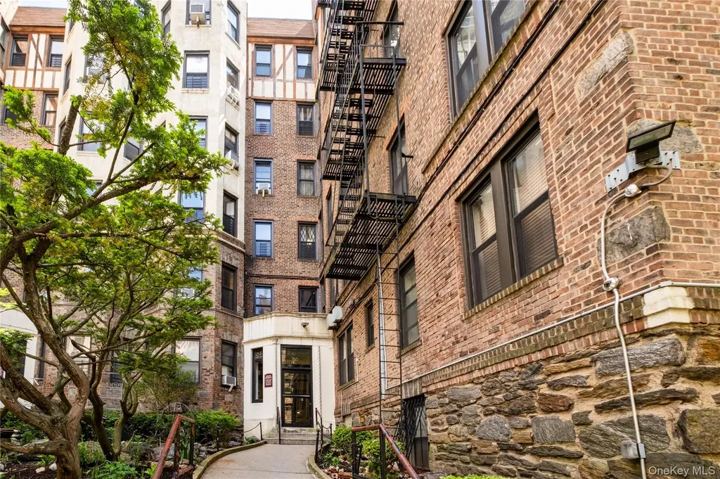 760 Brady Avenue Bronx NY 10462