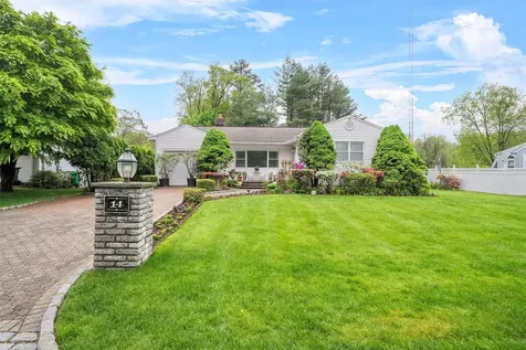 14 Essex Place Hartsdale NY 10530