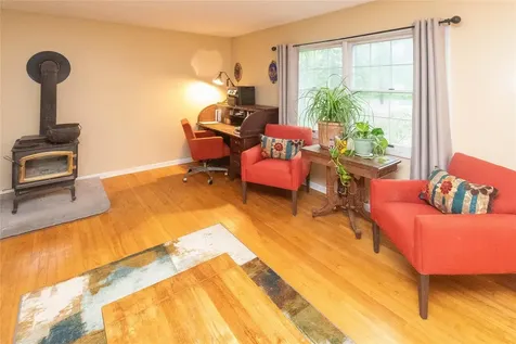 14 Woodland Drive New Paltz NY 12561