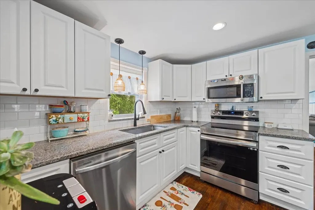 309 Maple Avenue New Windsor NY 12553
