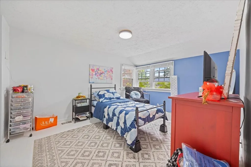 309 Maple Avenue New Windsor NY 12553