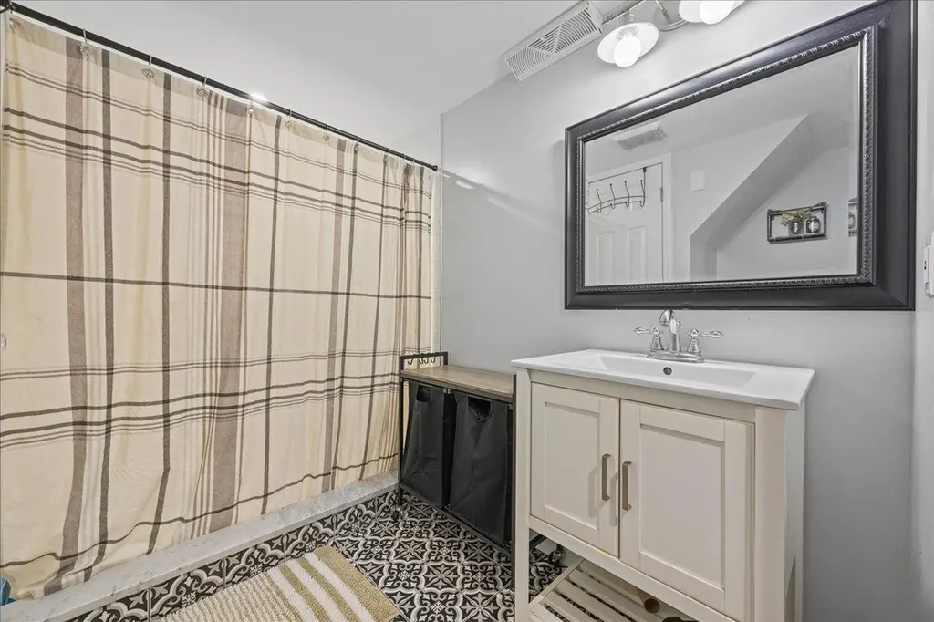 309 Maple Avenue New Windsor NY 12553