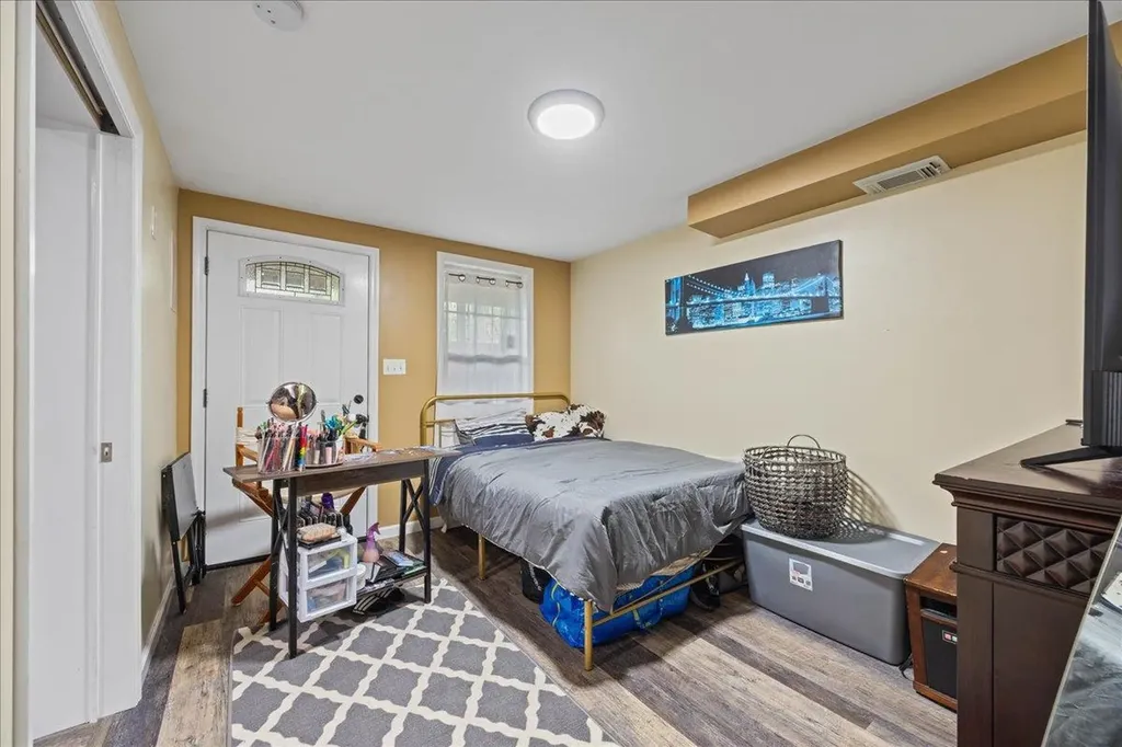 309 Maple Avenue New Windsor NY 12553