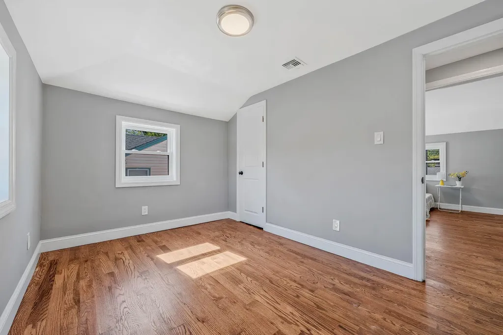 2546 Natta Boulevard Bellmore NY 11710