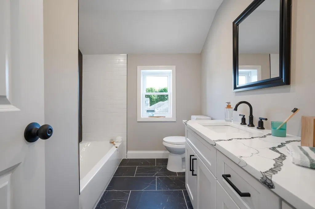 2546 Natta Boulevard Bellmore NY 11710