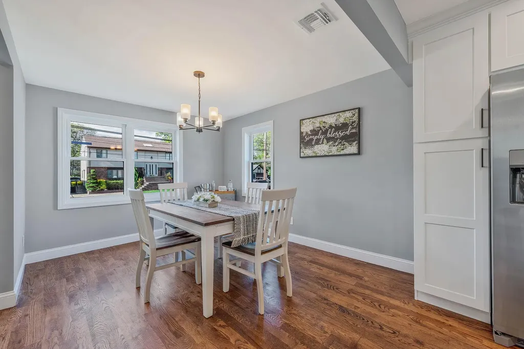 2546 Natta Boulevard Bellmore NY 11710