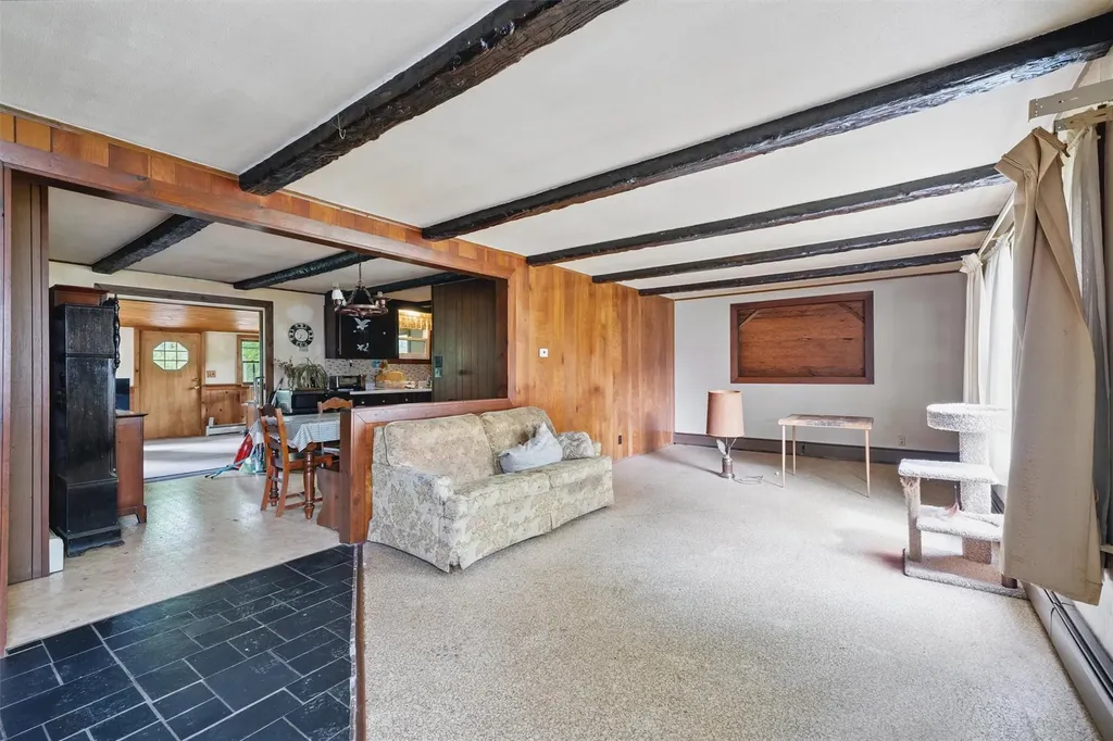 1424 State Route 32 Wallkill NY 12589