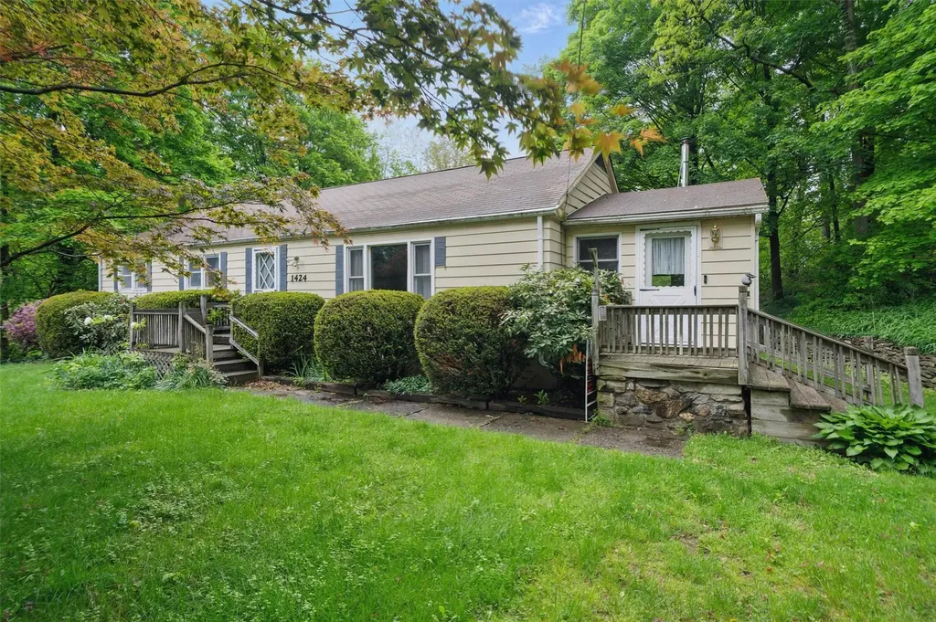 1424 State Route 32 Wallkill NY 12589